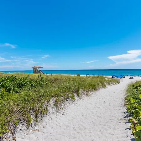 Spaces Sunny Oasis 4Br Retreat With 2 King Beds, Amazing Pool, Near South Florida Beaches